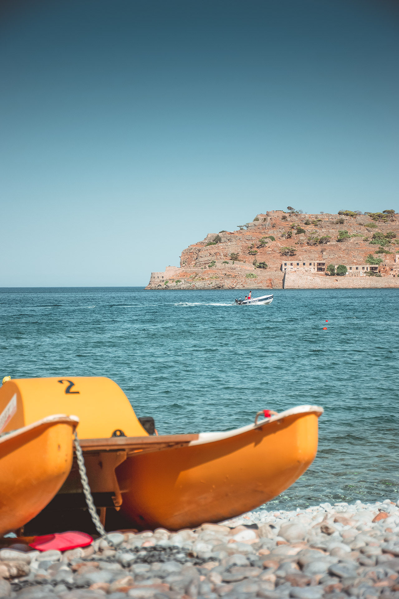 Crossing to Spinalonga takes only 7 minutes from Plaka
