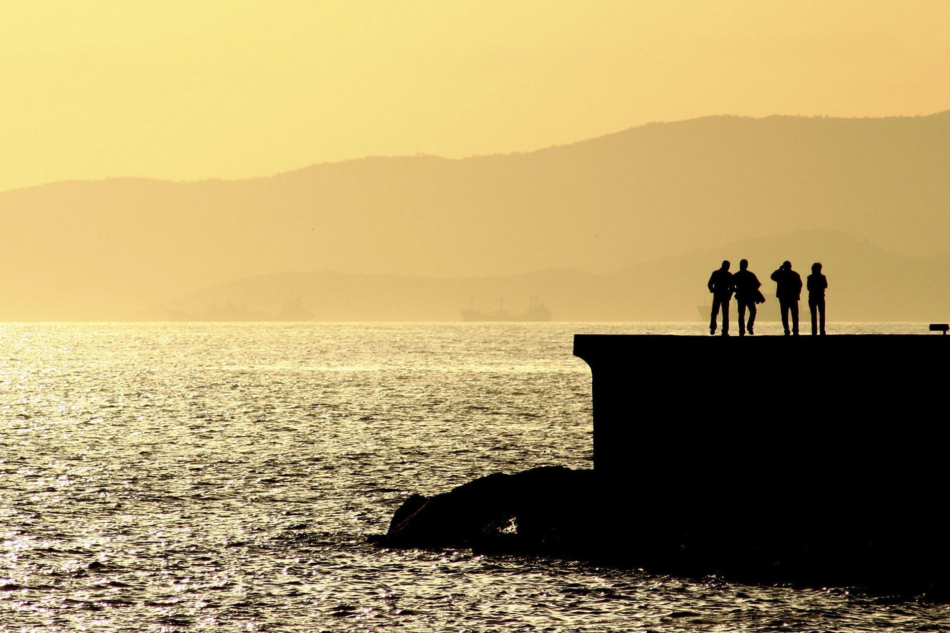 Coucher de soleil sur la riviera d'Athènes