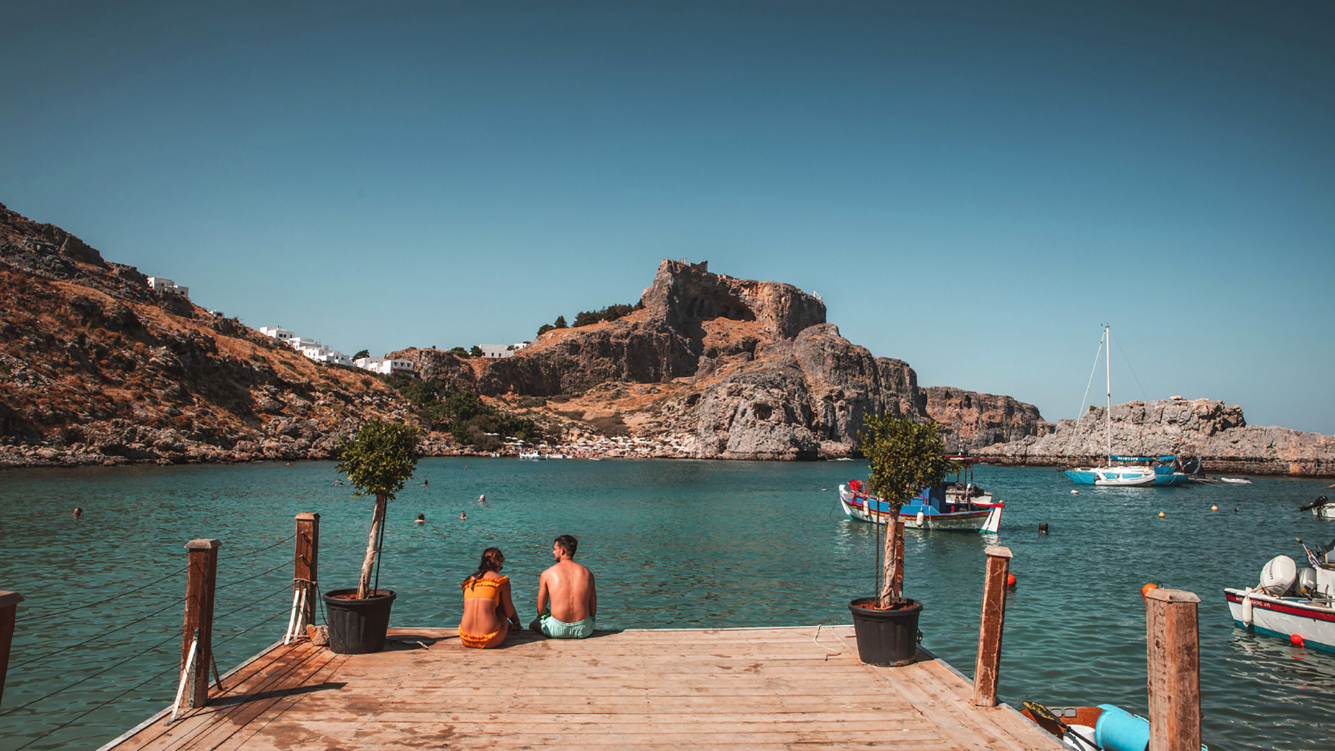 Ansicht des Lindos Schlosses von der St Paul Bucht