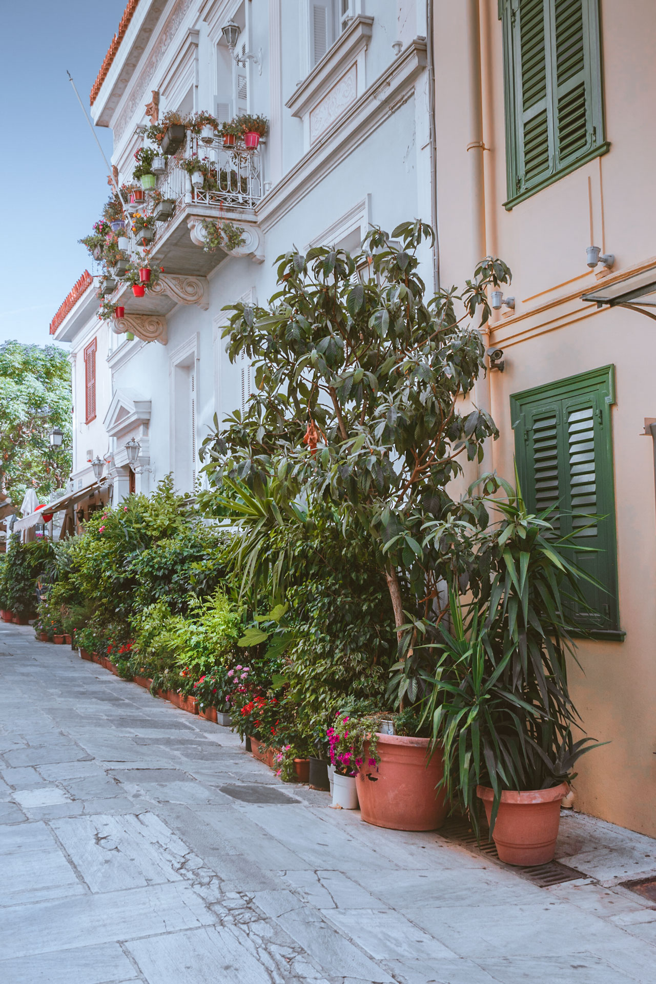 As you head down from the rock on which the Acropolis was built, towards the tourism hub of Plaka, make sure you do so via adorable little Anafiotika