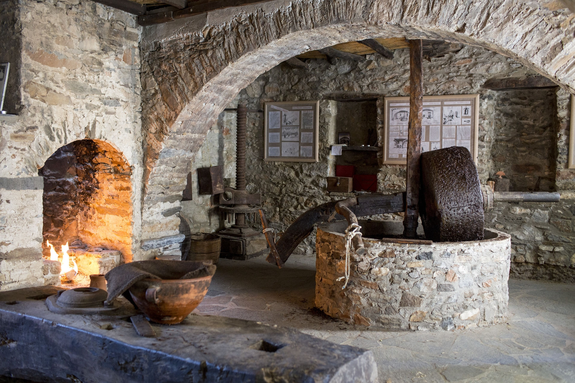 Damalas village