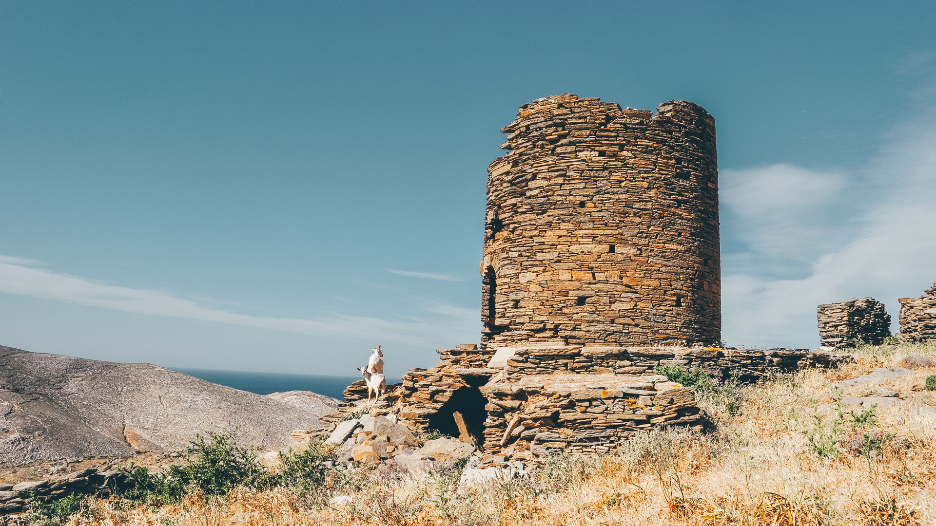It takes no time to be captivated by the island of Tinos and its many historical highlights, which is why hiking is absolutely the best way to discover it