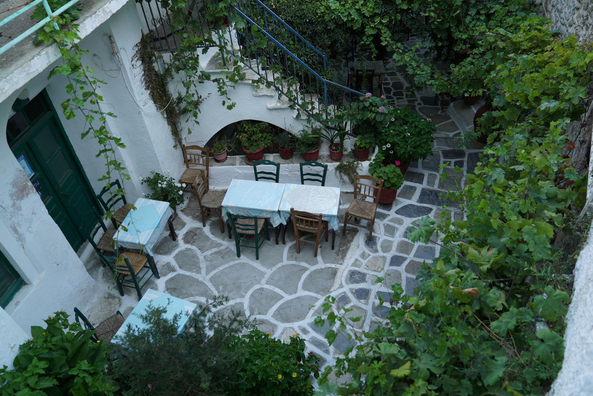Koronos has a reputation for producing very good wines and a range of agricultural products