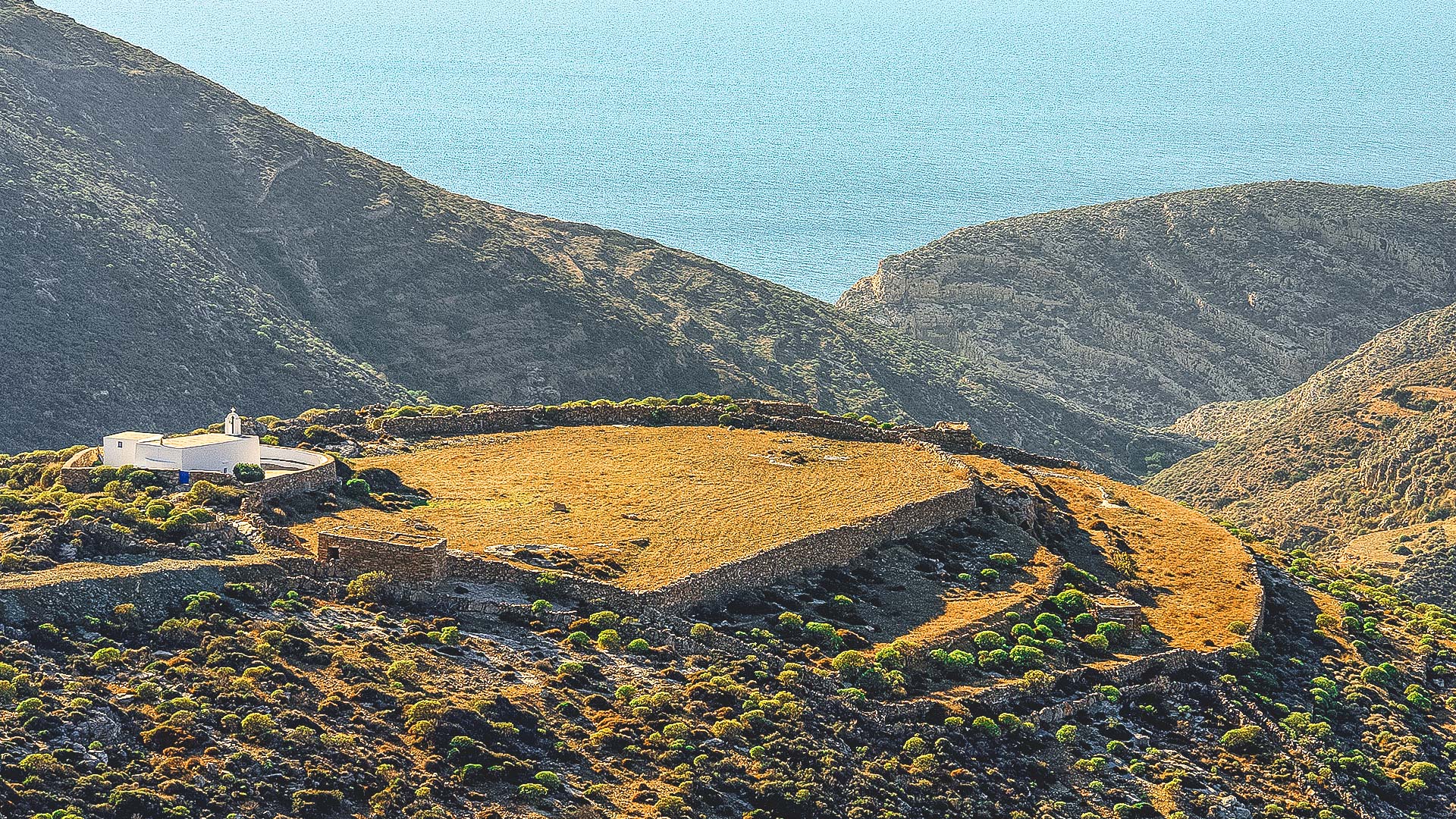 Ano Meria settlement is true to its agricultural roots-Folegandros