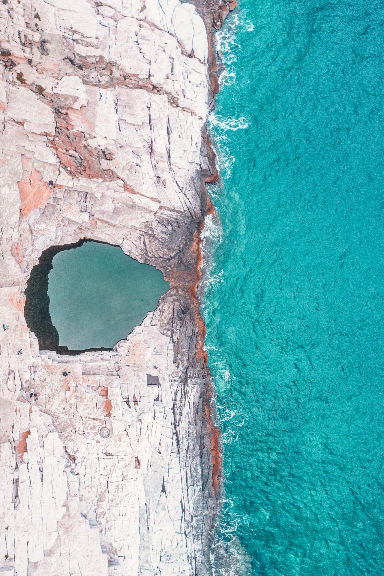 It takes just one glimpse of the natural rock pool known as Aphrodite’s Tear to understand how Giola has assumed mythical status