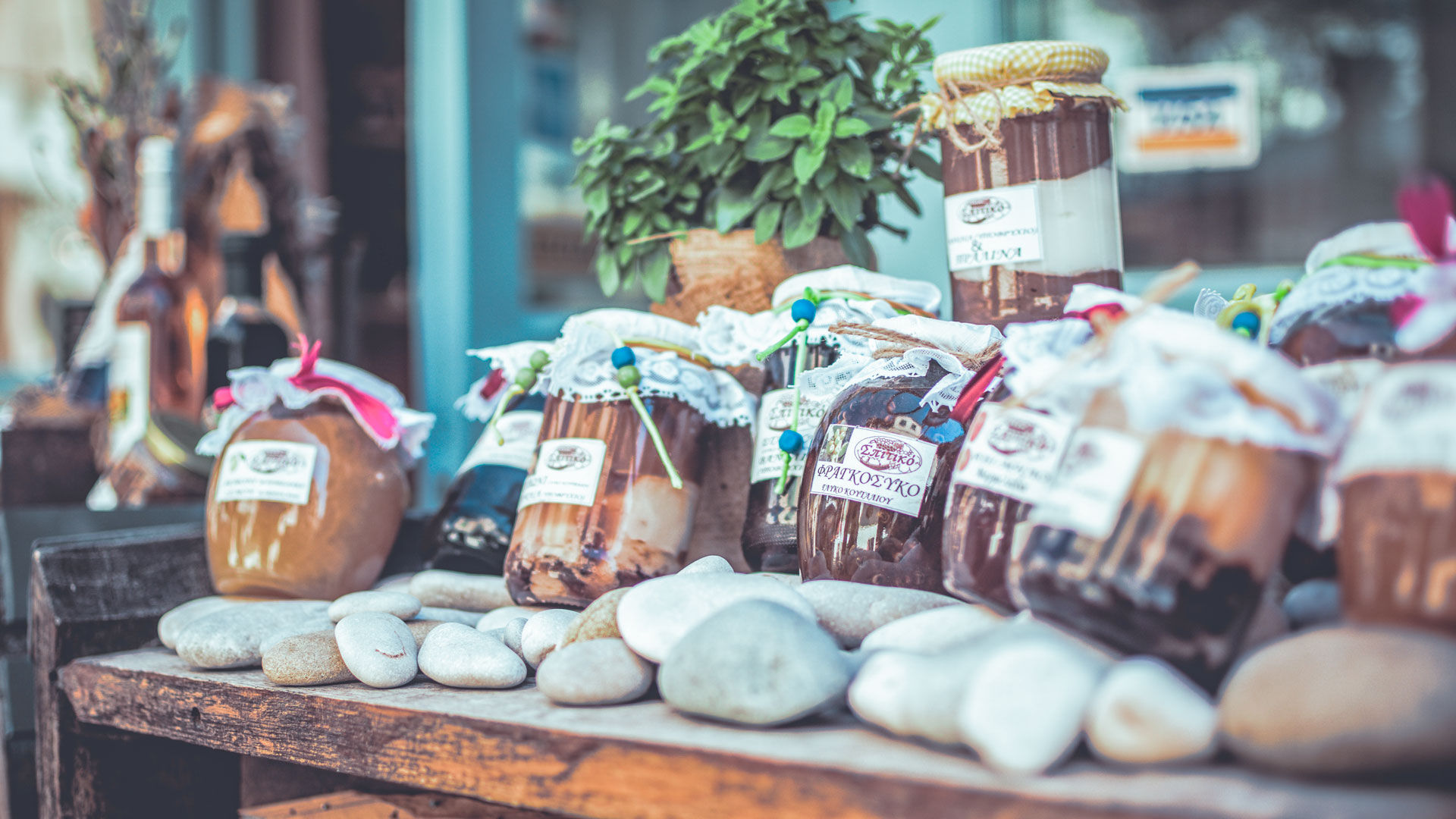Try some homemade sweets while strolling around Nafplio's Old Town