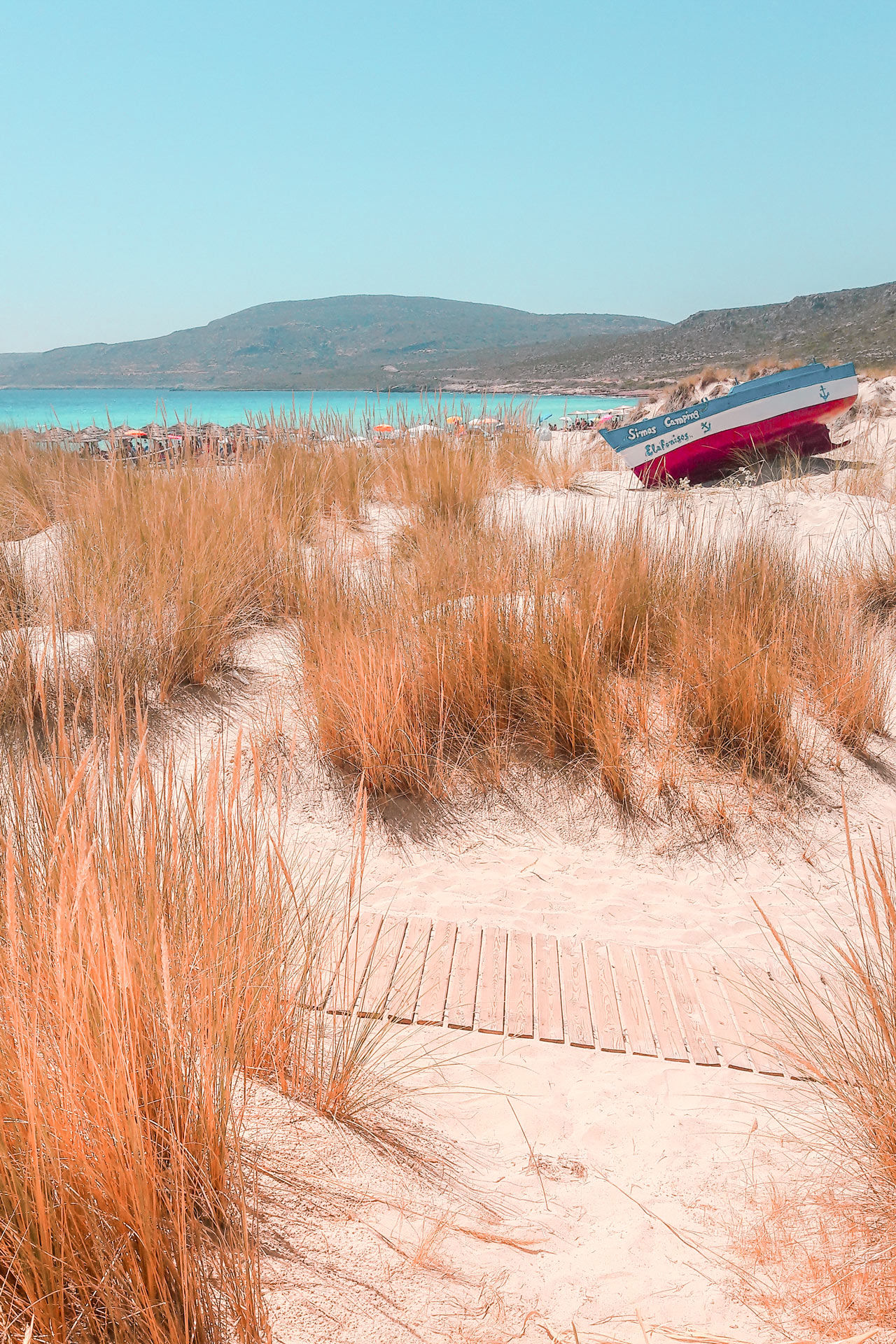 Beach entrance from Simos organized camping