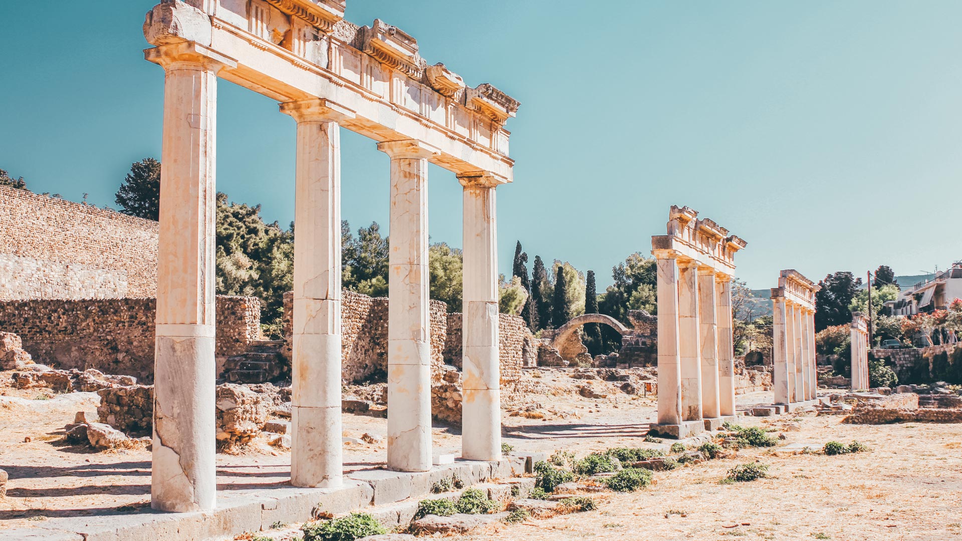 Kos’ Ancient Agora was not just a marketplace but also contained temples, baths and houses