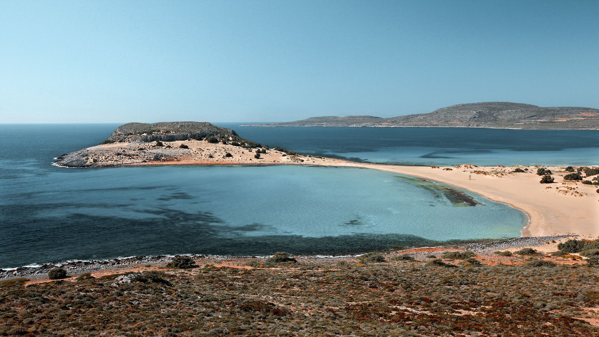 Mikros (Small) Simos – where small might just mean even more beautiful