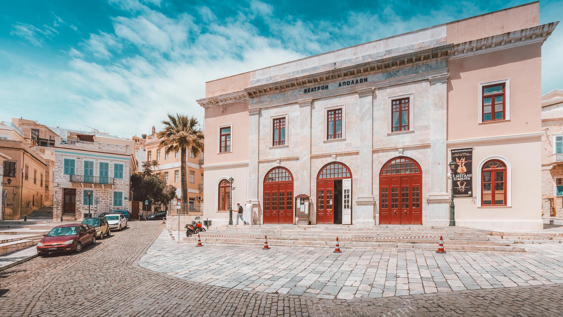 No building demonstrates the cultural blossoming of Syros more than the Apollo Theatre