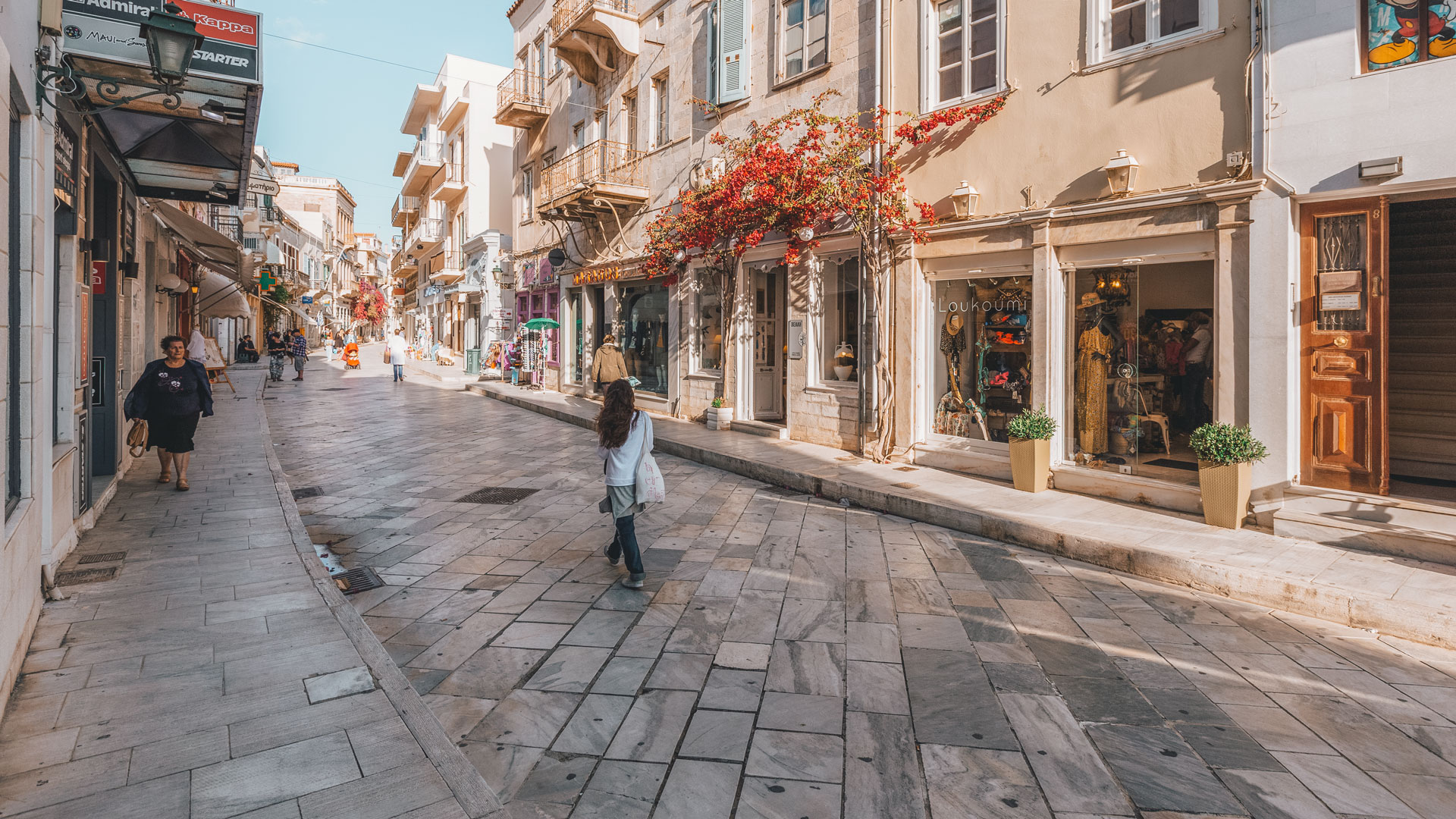 Strolling around Ermoupoli