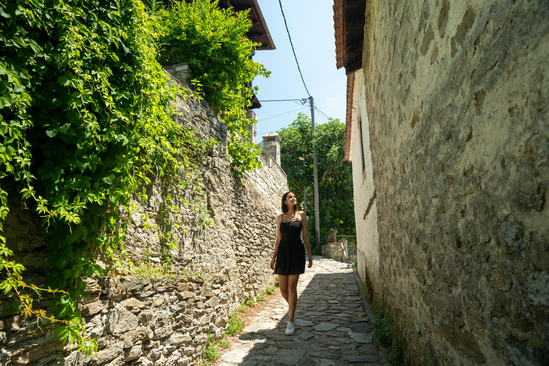 Strolling around Kazaviti village