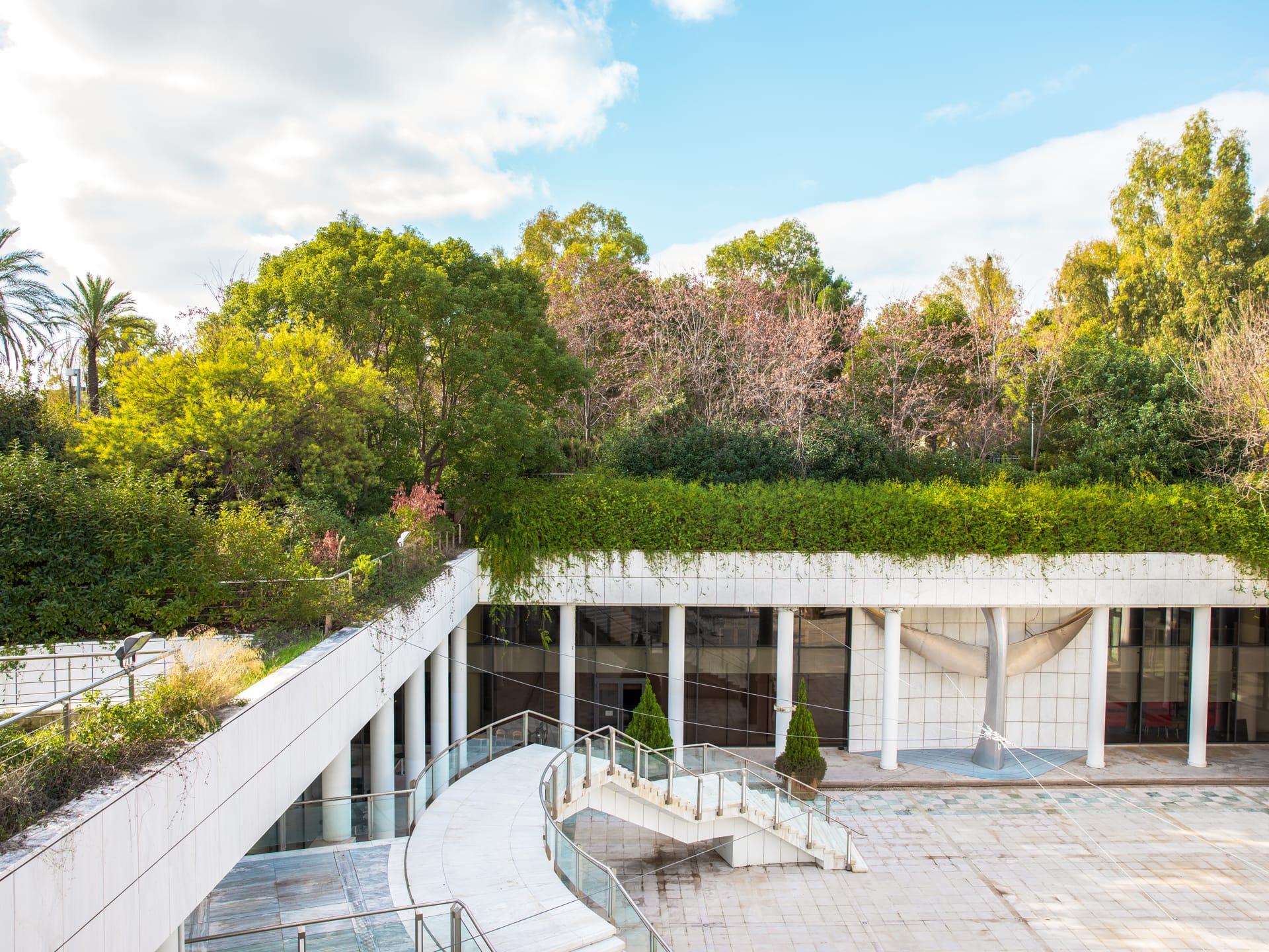 The Atrium of the Muses at the Athens Megaron has hosted outdoors recitals