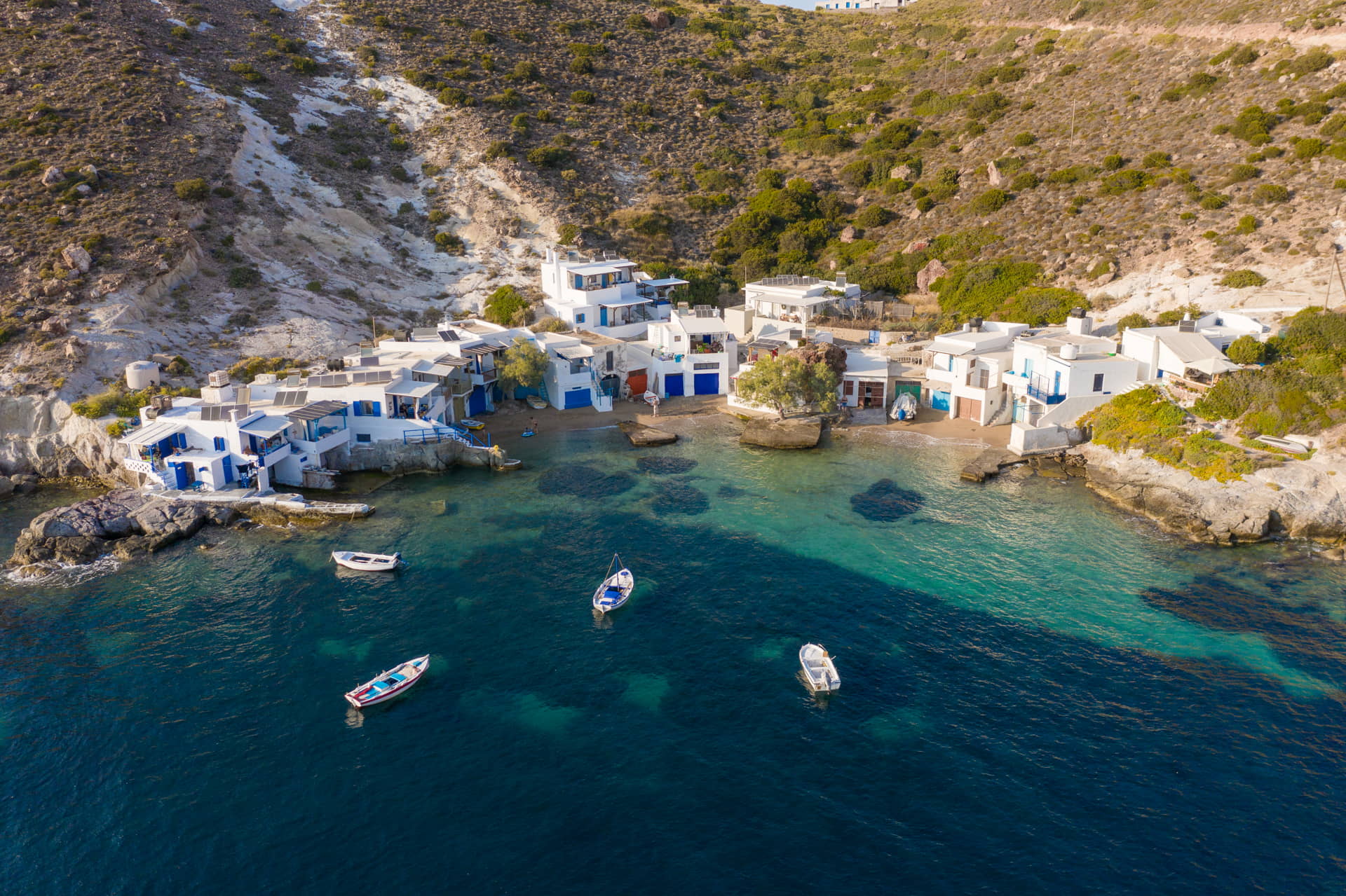 milos village hopping fourkovouni