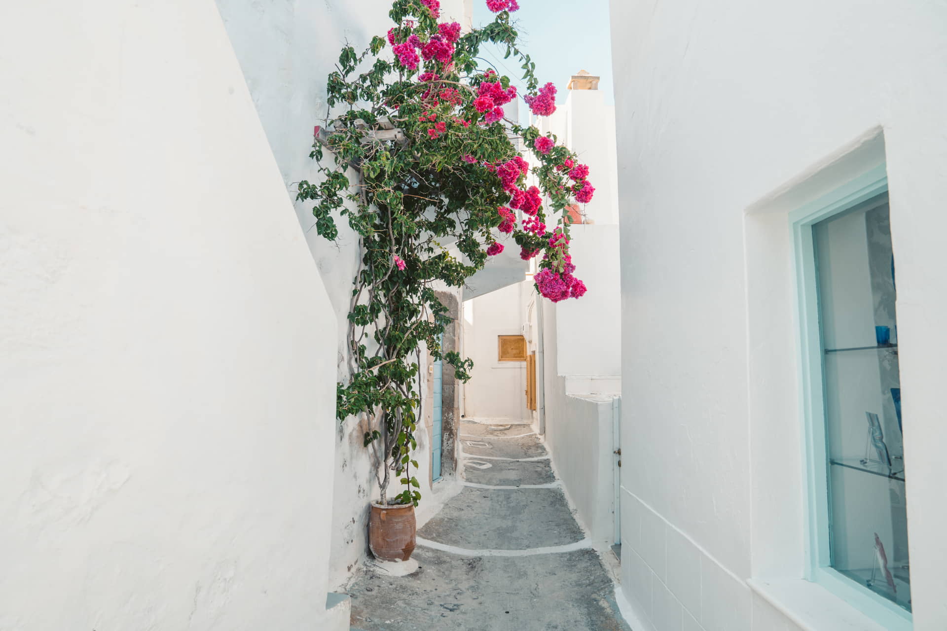 milos village hopping plaka 1