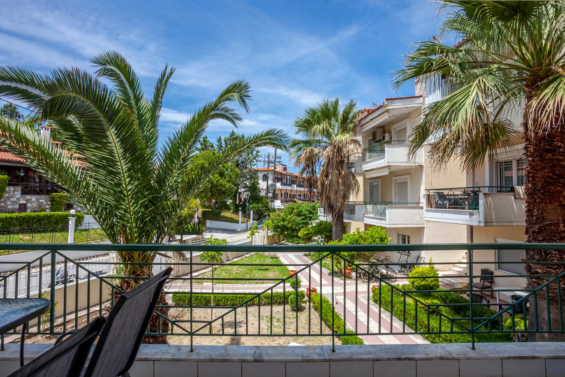 Aris Luxury | Accommodation | Discover Greece