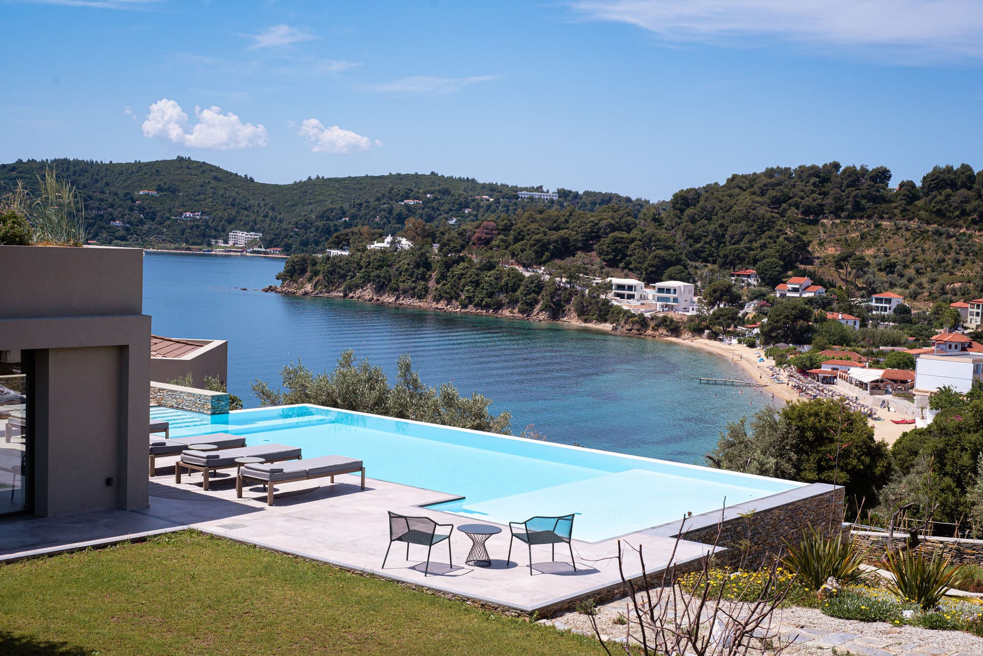 Pelagoon Skiathos | Accommodation | Discover Greece