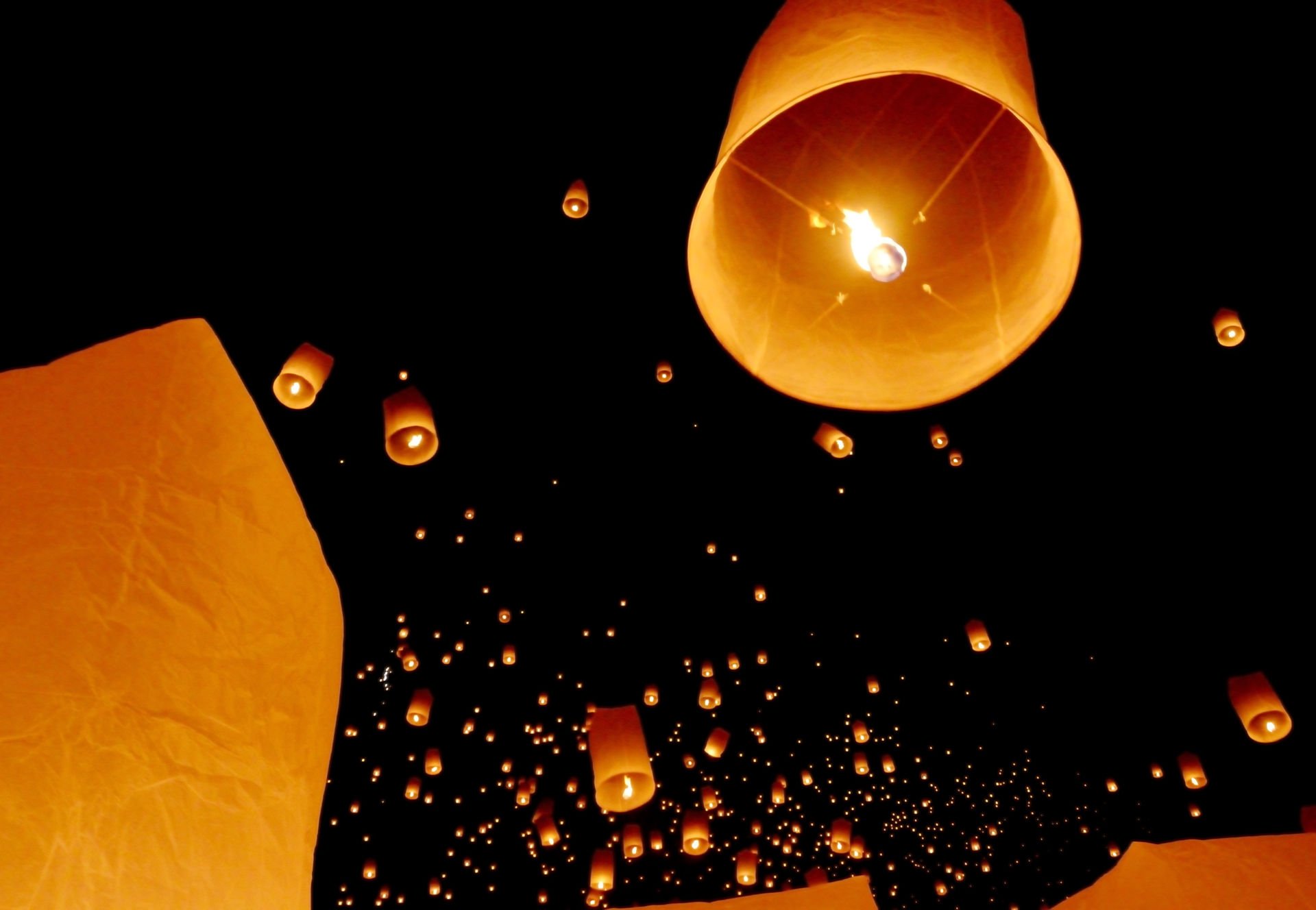 Floating lantern in Leonidio, Tyros