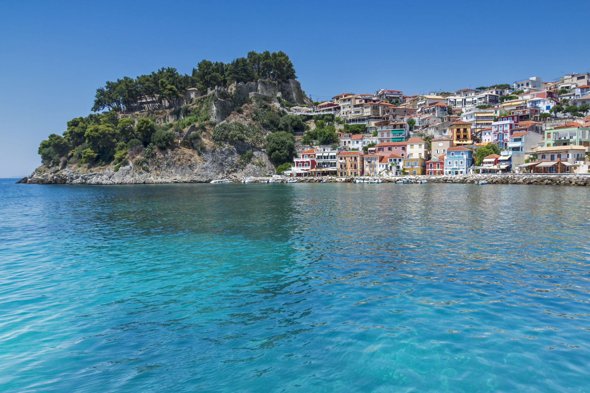 Parga will make you feel as if you are actually on an island thanks to its waterfront location, picturesque alleys and architecture