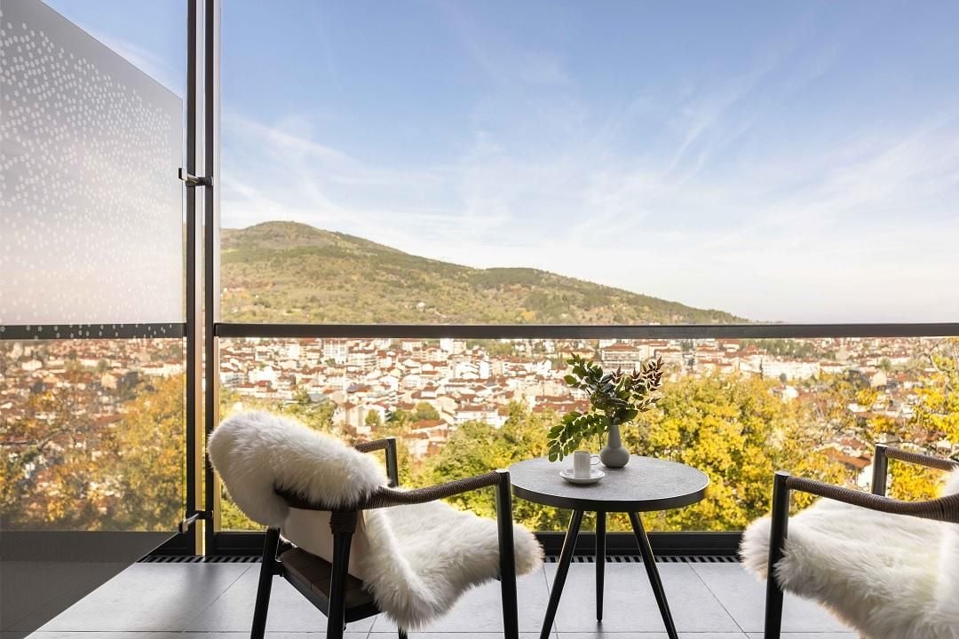 The view from the Lynx mountain resort