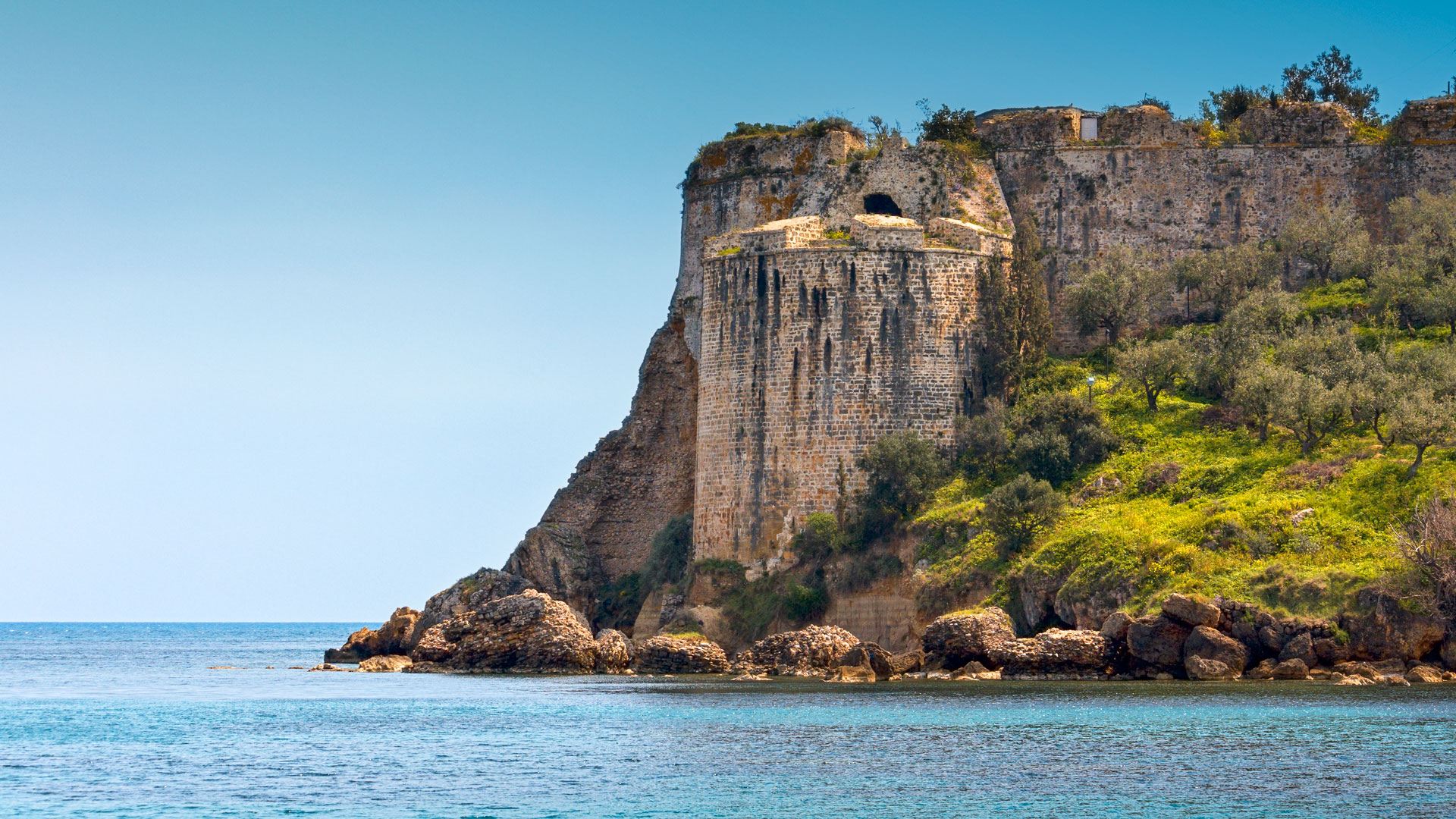 The impregnable castle of Koroni 