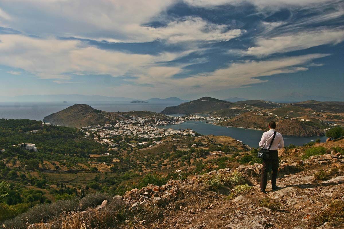 A walk on Aporthiano road is worth your while. This old trail unites Hora with the port, Skala