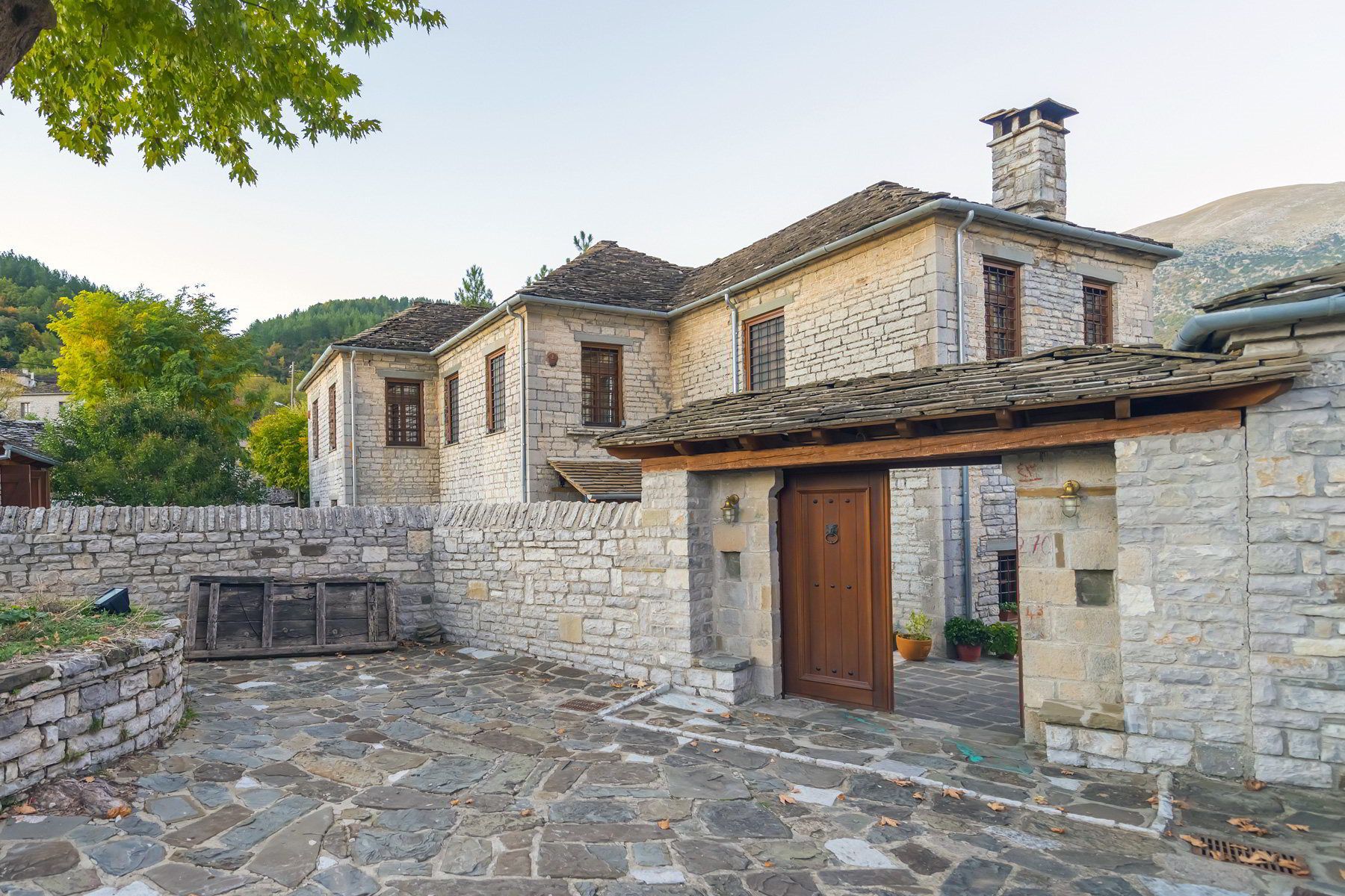  Traditional houses in Ioannina