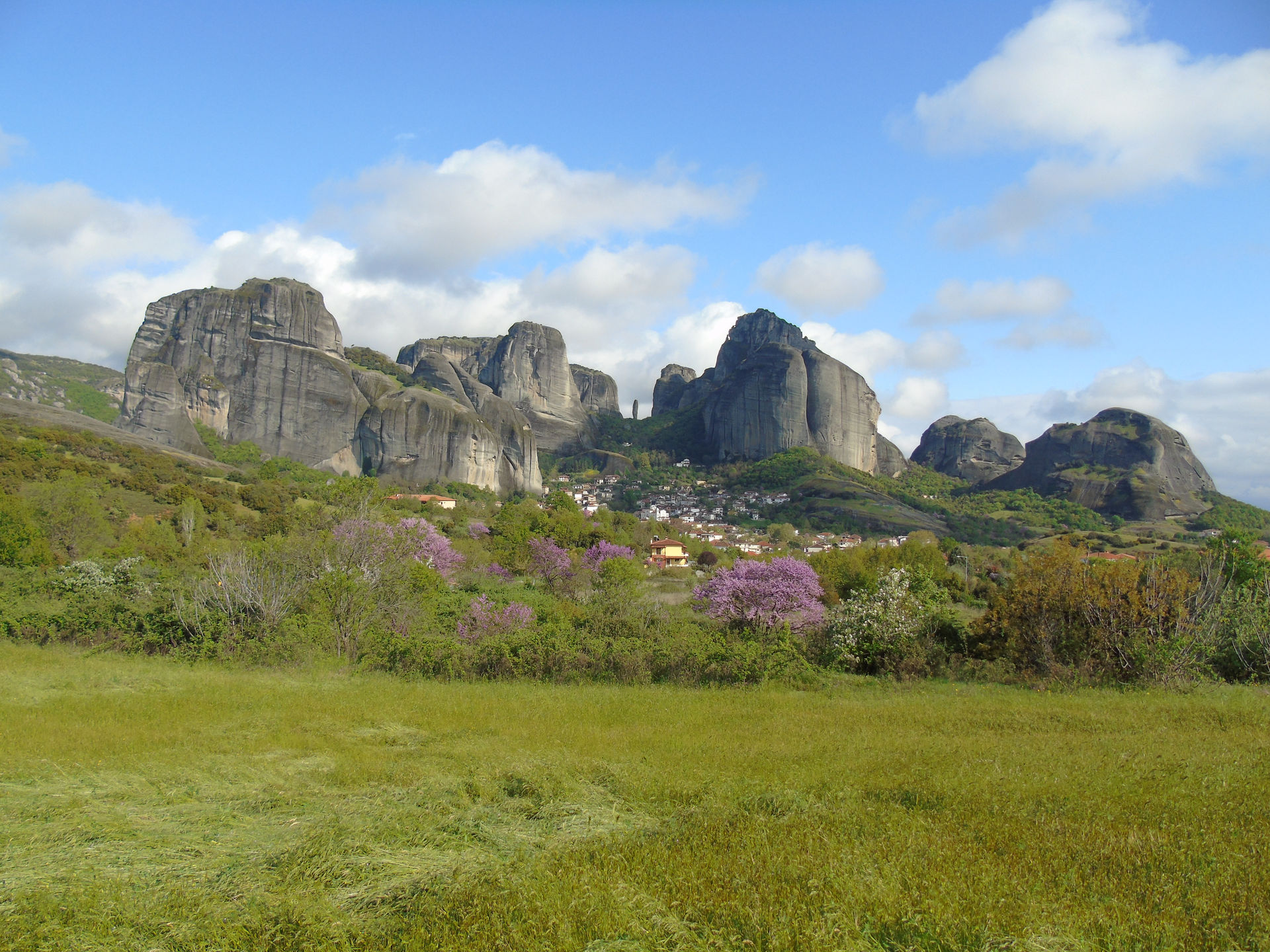 Kastraki Village inMeteora