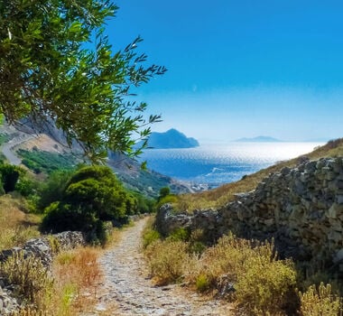 hikingtour-potamoshozoviotissa-main-image