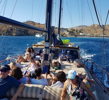 mykonossouthbeachescruise-main-image