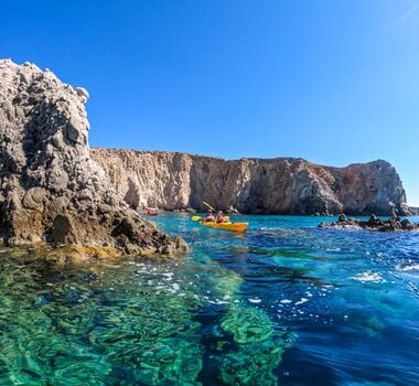 privatekayakingtourtothesecretsofmilos-main-image