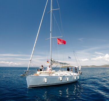 privatesailingyacht-main-image