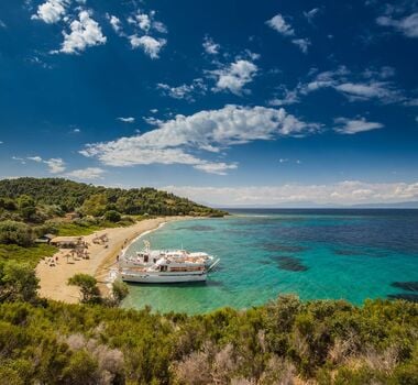 skiathoslittleislandstsougriasarkosrepi-main-image