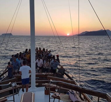 sunsetonboard-main-image