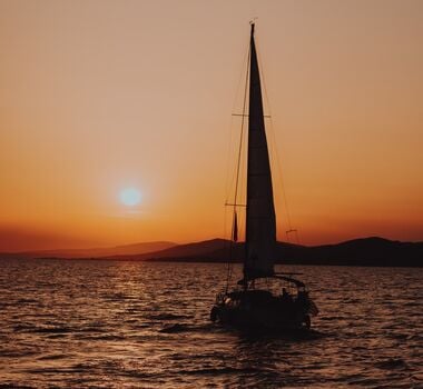 sunsetsailingcruiseprivateyacht-main-image