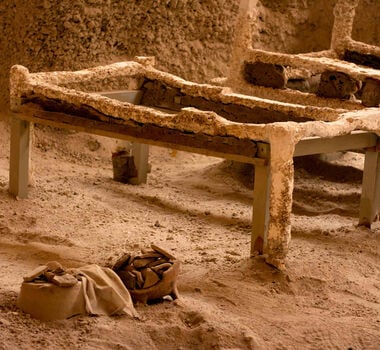 weguideyouinthepast2024-main-image