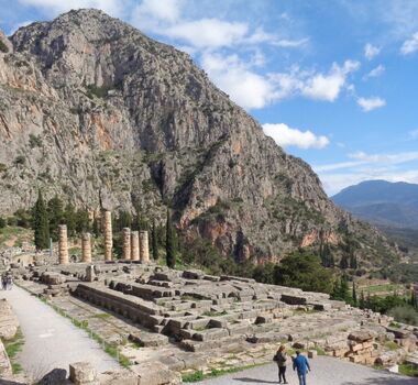 delphi-audio-tour-on-your-phone-logo