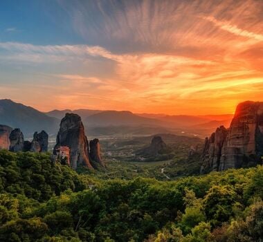 from-thessaloniki-private-sunset-tour-to-meteora-logo