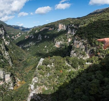 hiking-menalon-lousios-gorge-logo