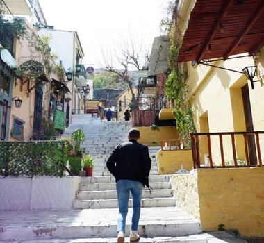 plaka-self-guided-quiz-tour-shopping-rewards-logo