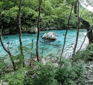 voidomatis-gorge-hike-8-logo