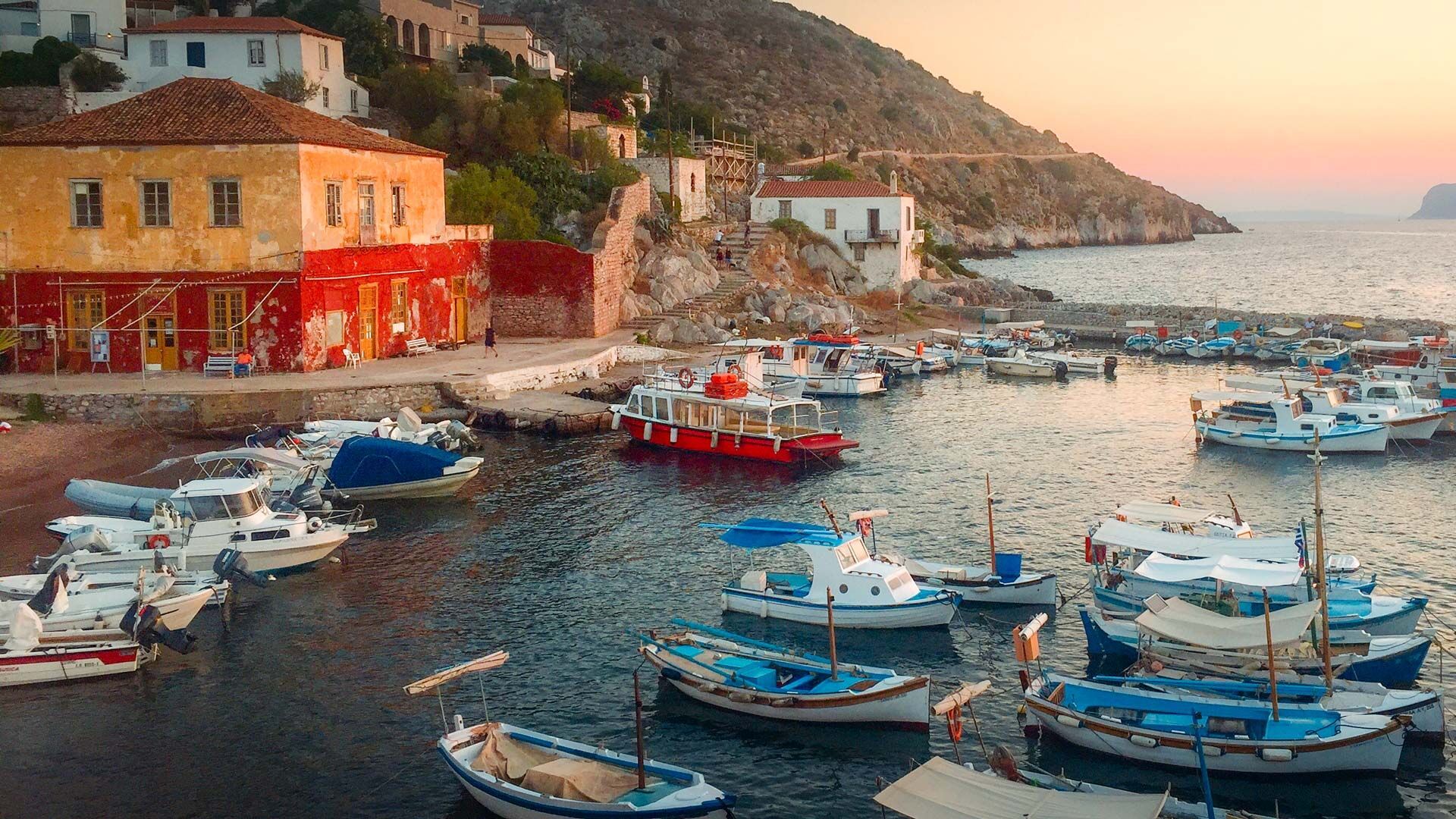 Destinations Populaires Pour Des Experiences De Voile Pres D Athenes Travel Ideas Discover Greece