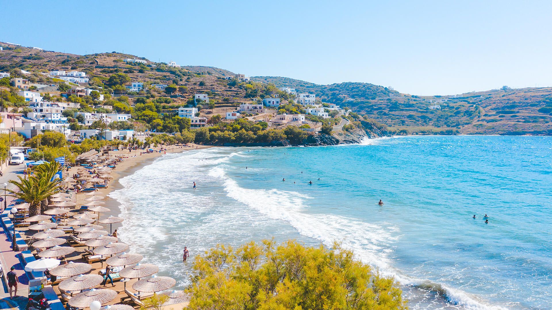Plage de Kini à Syros