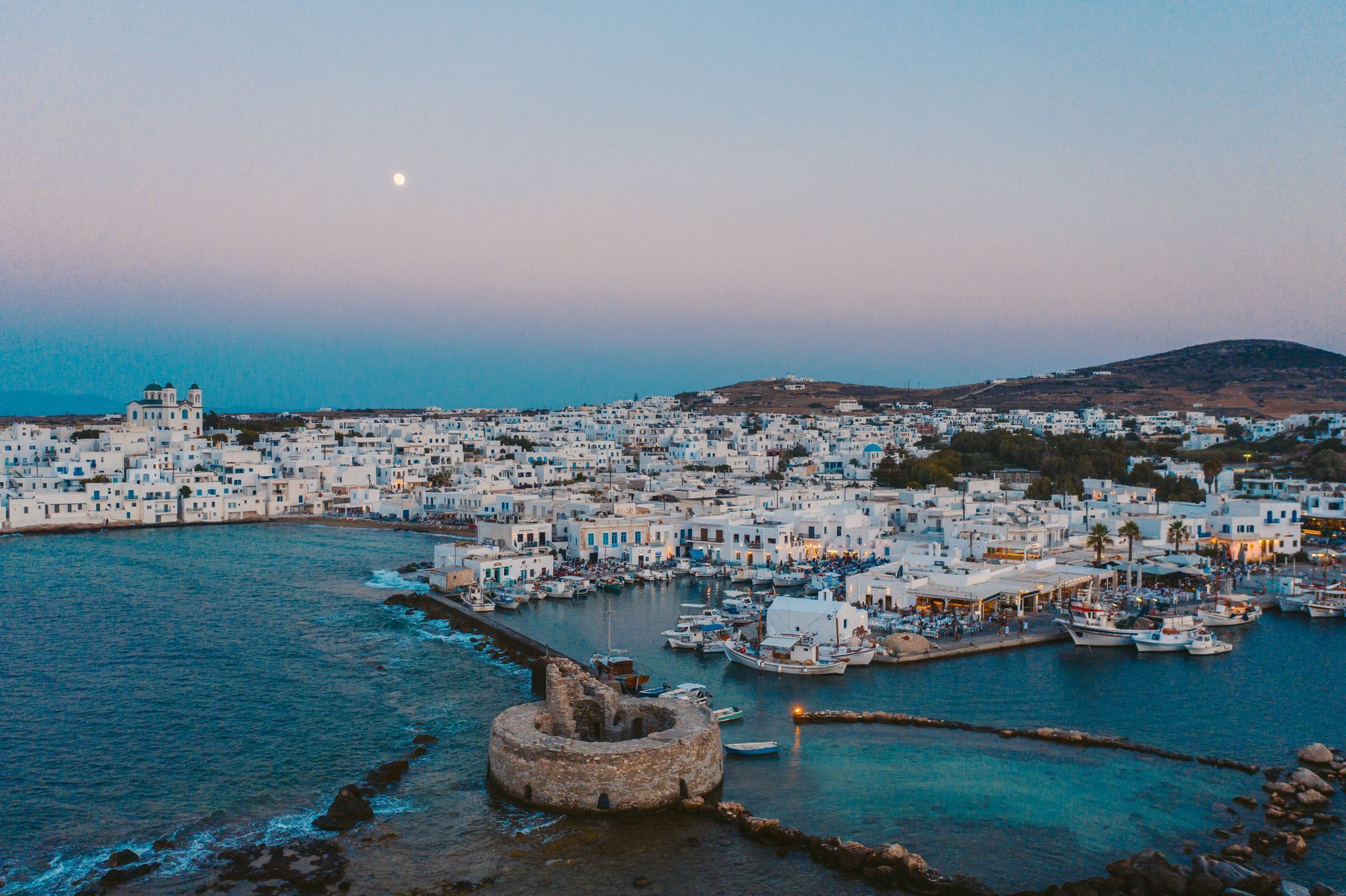 Indulge In Luxury: Discover Enchanting Paros Villas For An Unforgettable Getaway