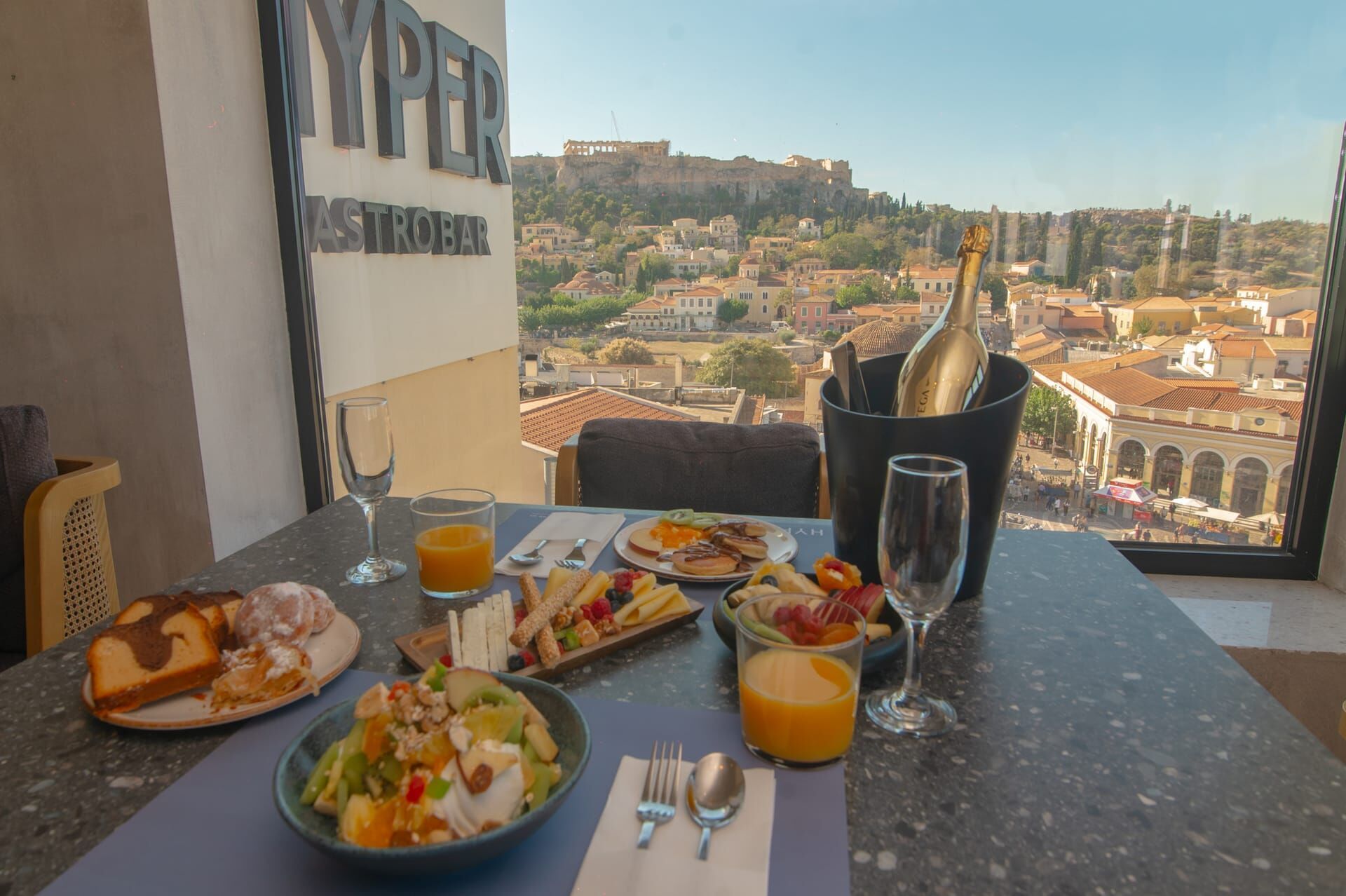 athens-tower-accommodation-discover-greece