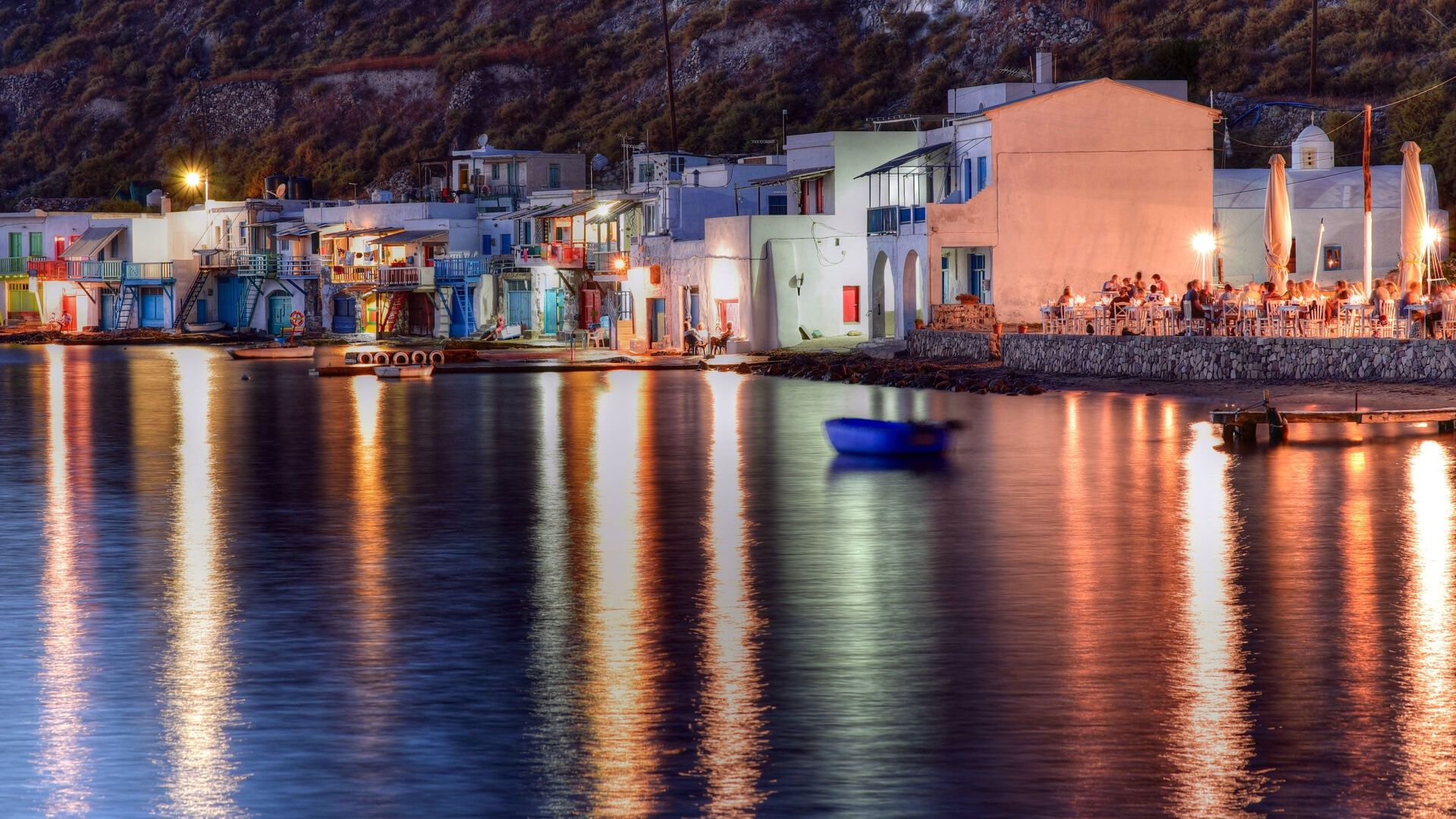 Klima Village, Milos