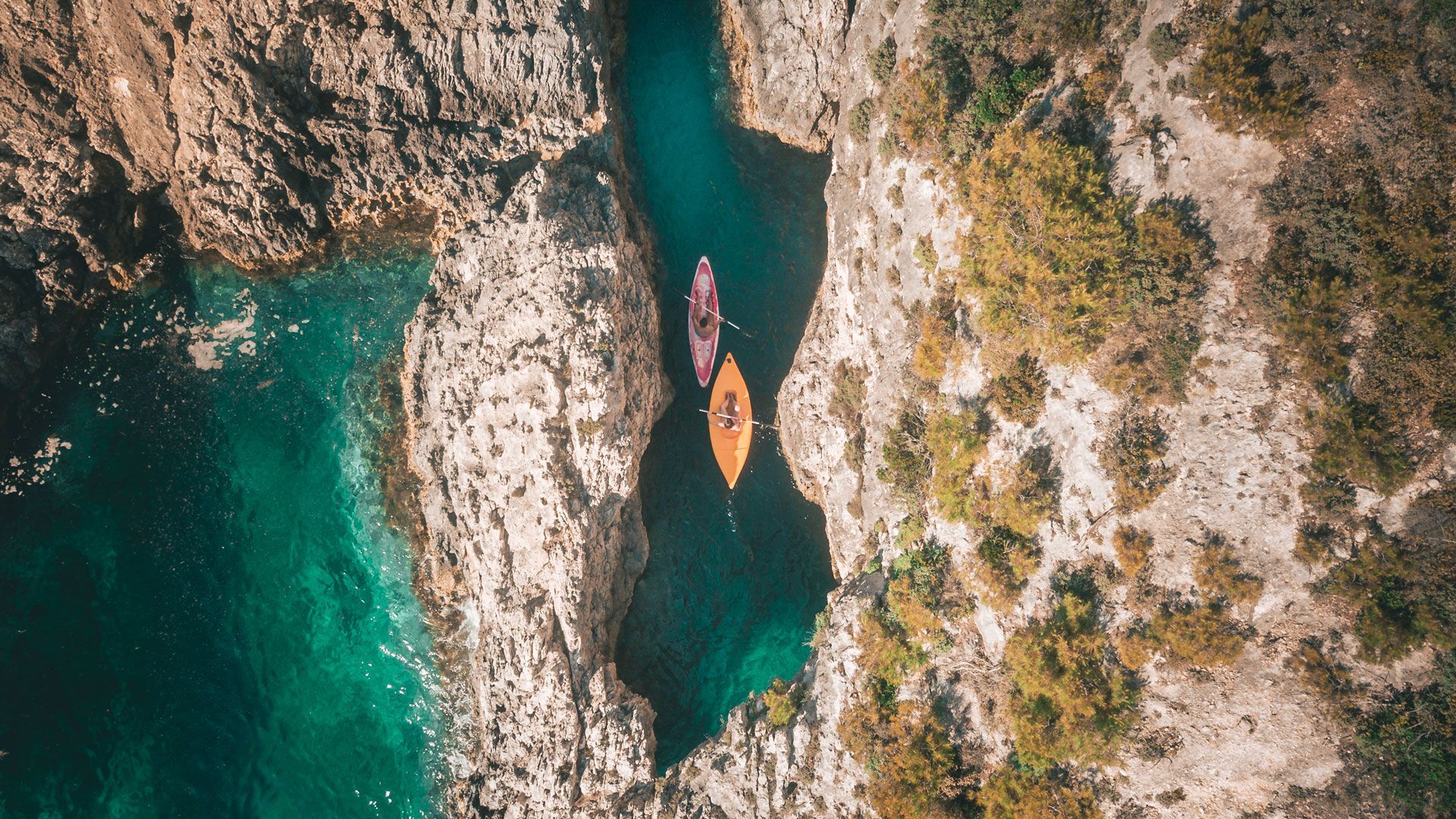 Porto Vromi beach