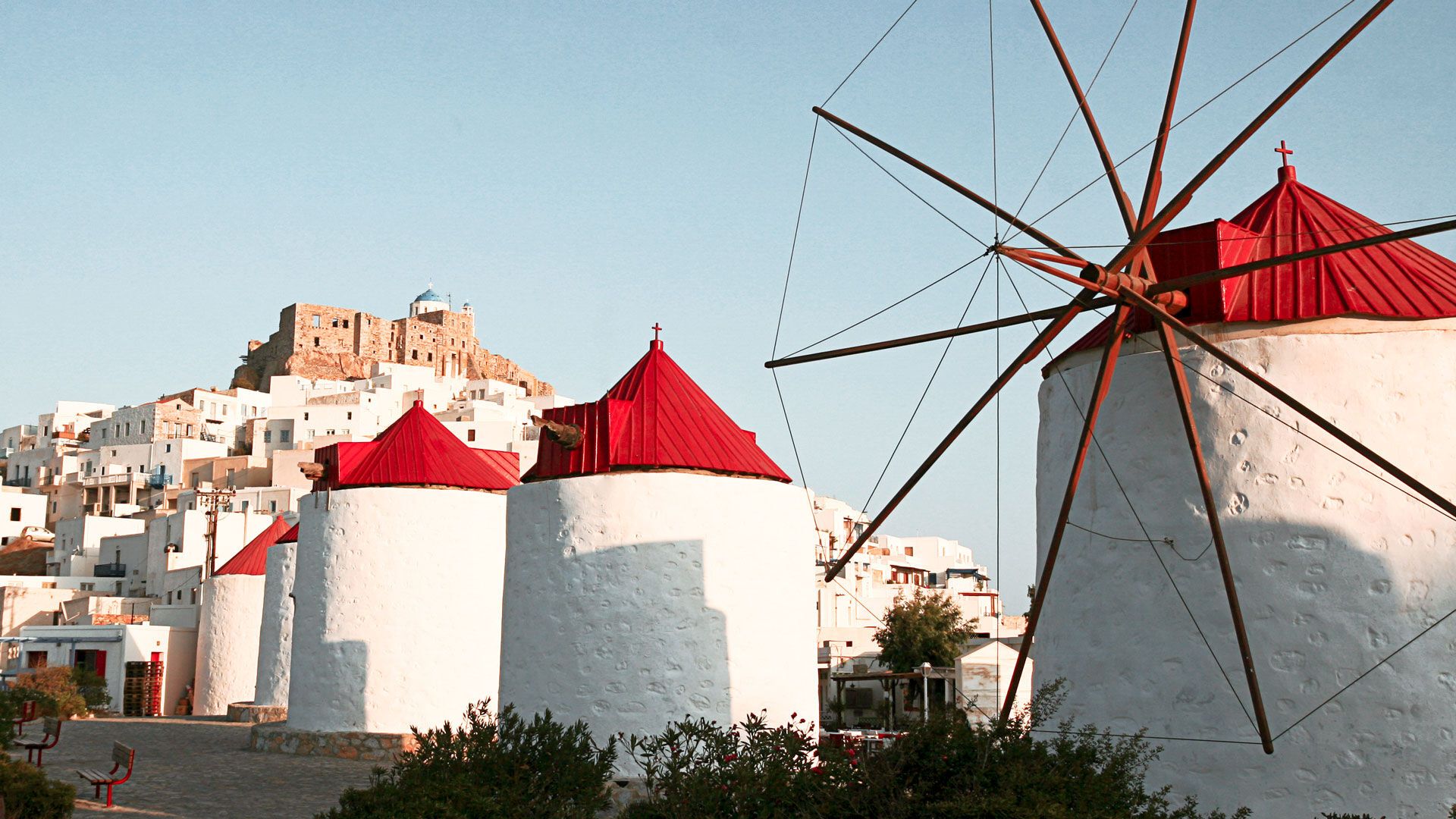 Reaching the central square of Hora, you are going to admire the town's eight windmills