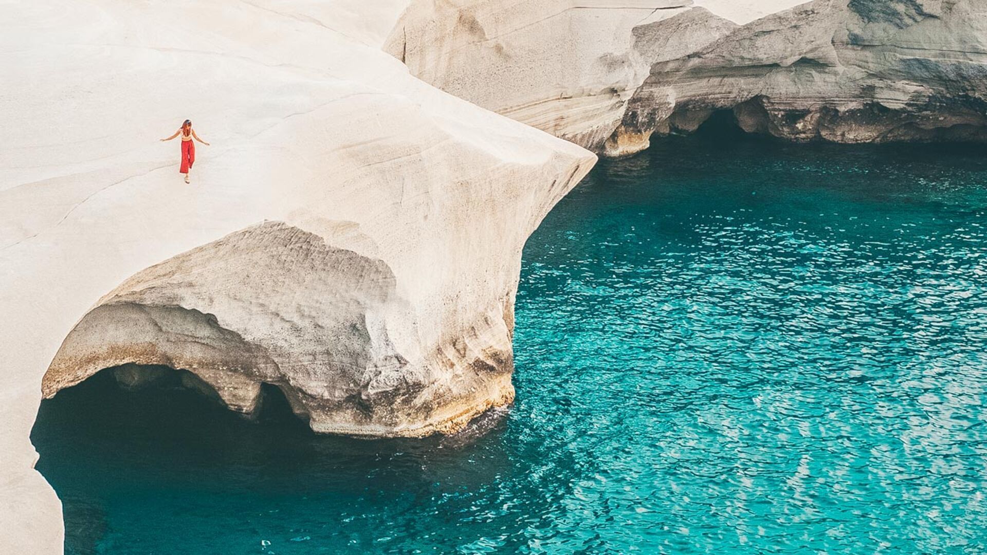 Incredible Sarakiniko beach, a trip to the moon in Milos island