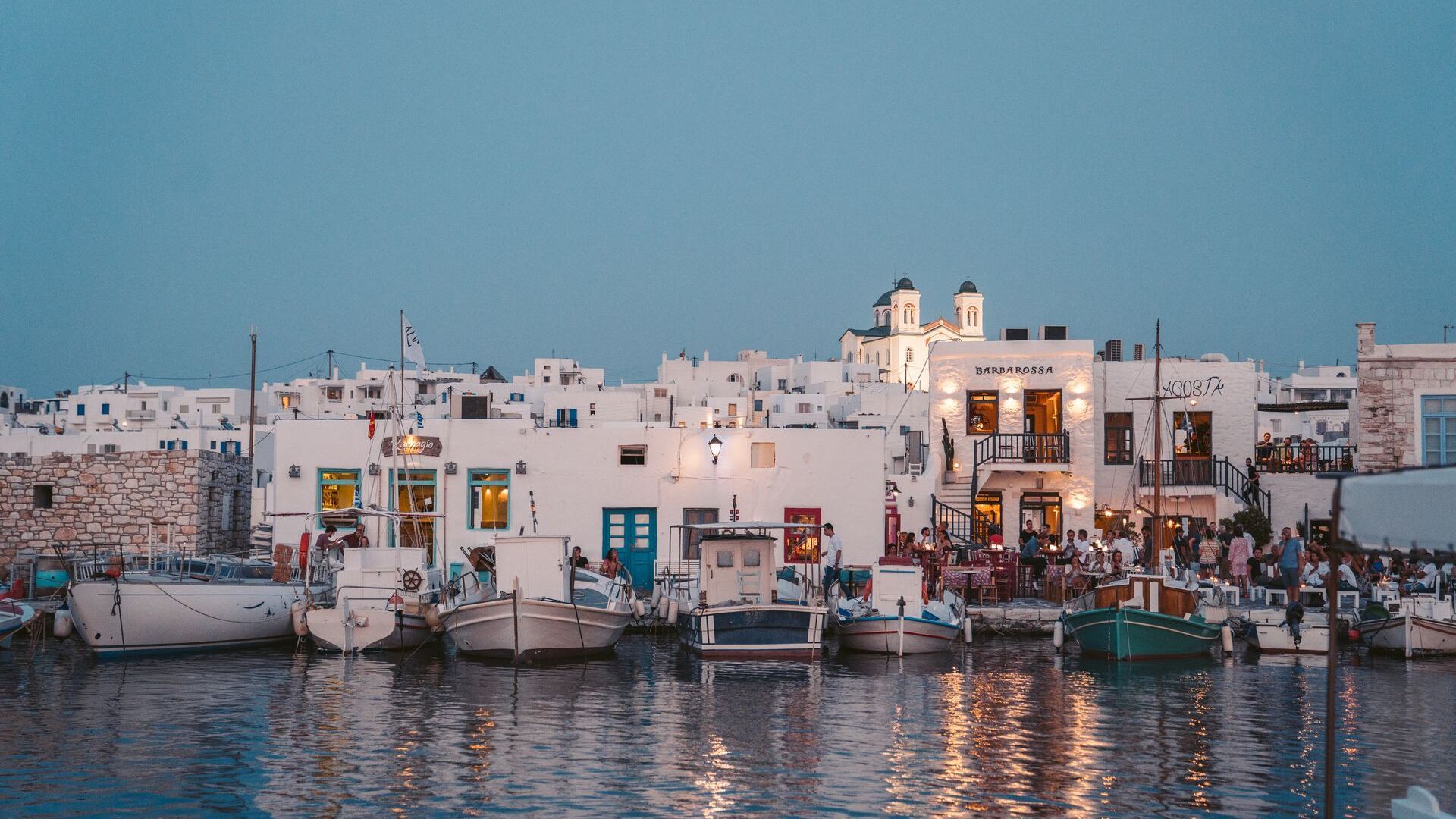 Right in the heart of the Cyclades, Paros is an Aegean island famous for its great beaches, watersports and the vibe of its main town.